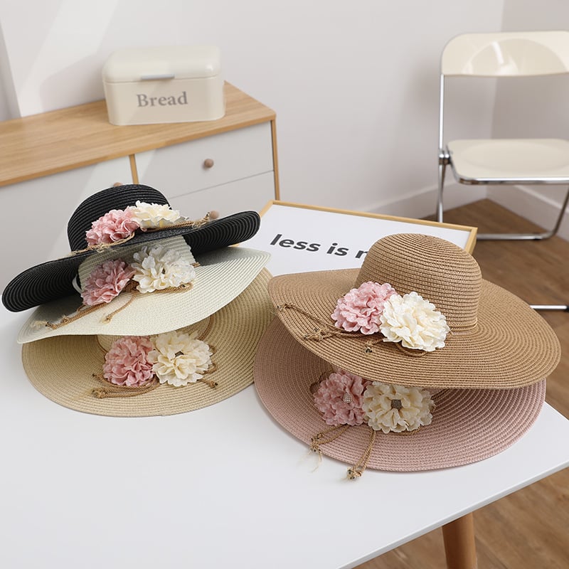 Fashionable Women's Straw Beach Hat