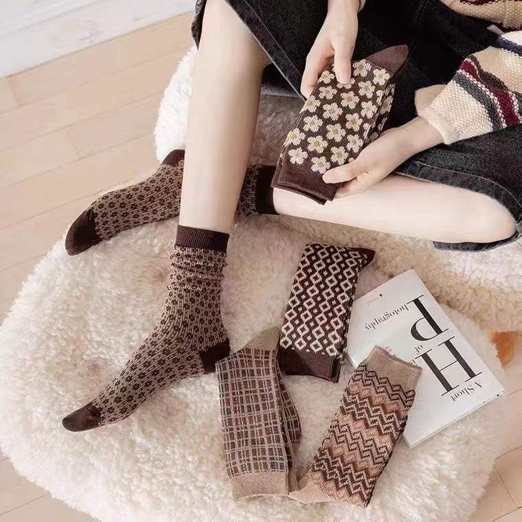 Plaid Double-Needle Autumn Socks from Manufacturers